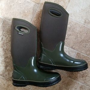 SALE-Bogs Women's Classic High Pull on Boot Olive